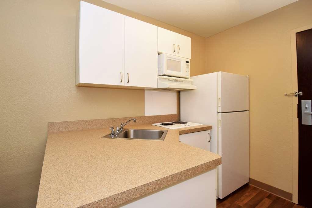 Extended Stay America Suites - Bloomington - Normal Номер фото